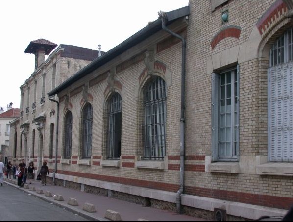 1999 Blanqui façade horloge(Caue 93)