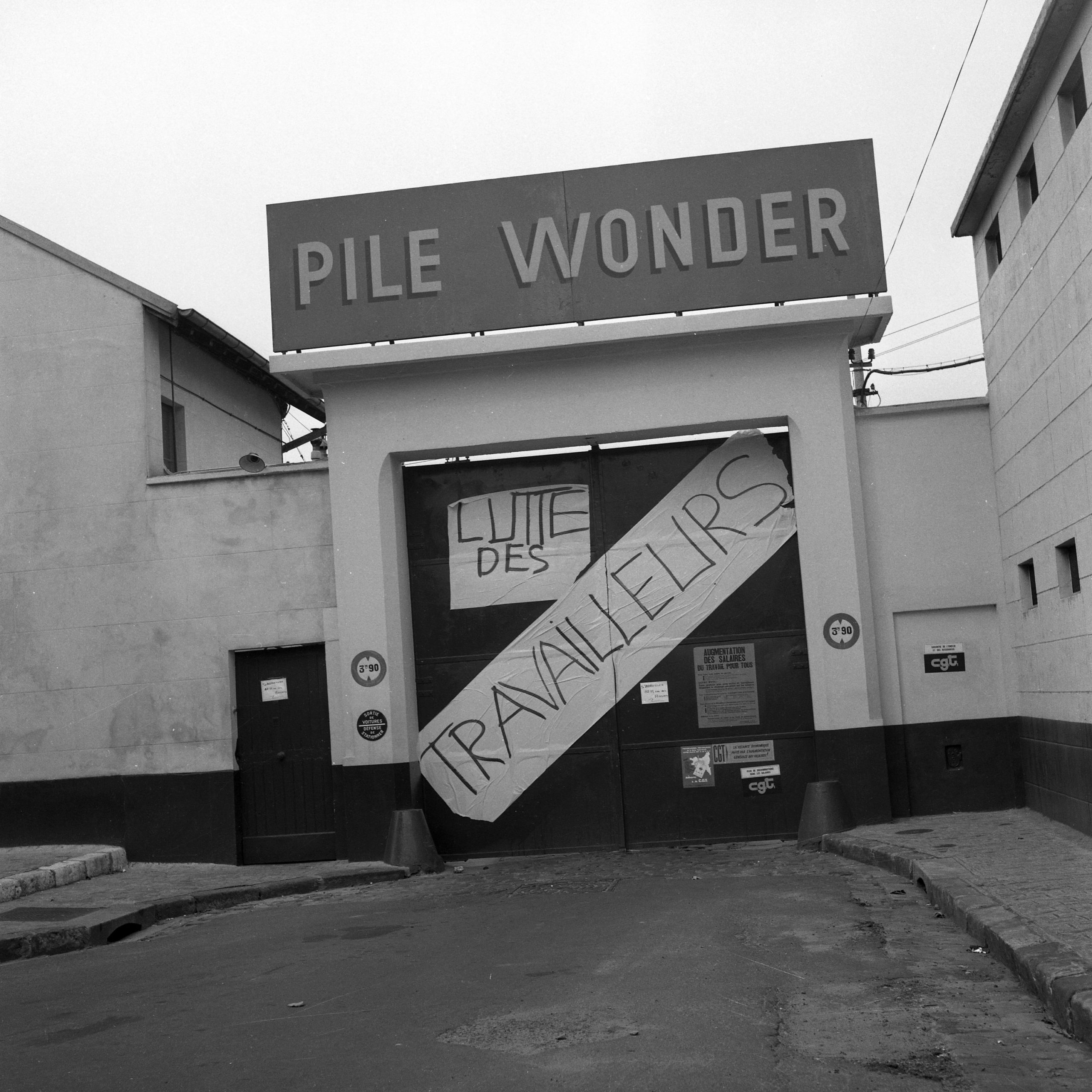 AM_93070_005Fi1118_0001_p_m